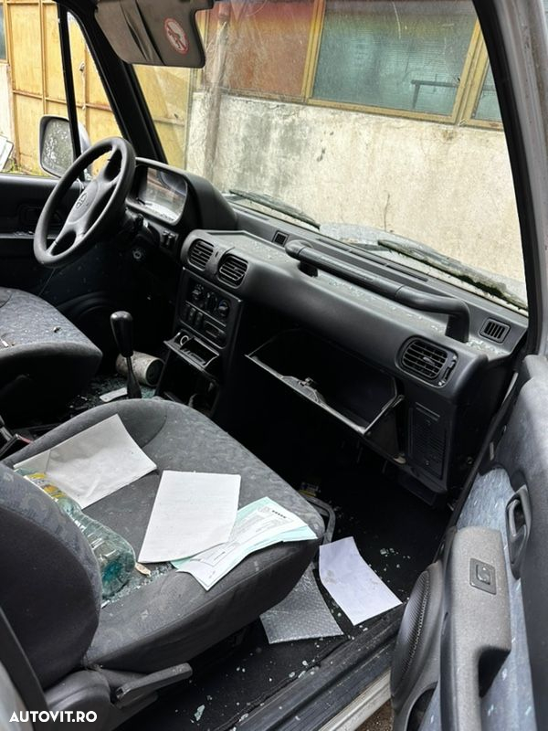 piese Hyundai Galoper 2.5 diesel argintie 5 Usi - 4