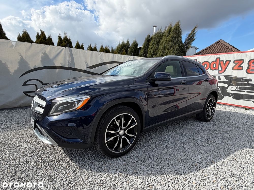 Mercedes-Benz GLA 250 4Matic 7G-DCT Edition 1 - 2
