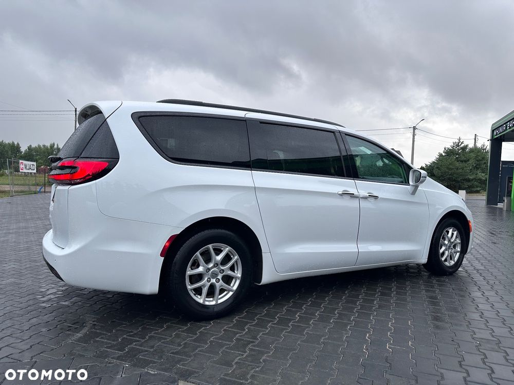 Chrysler Pacifica - 19