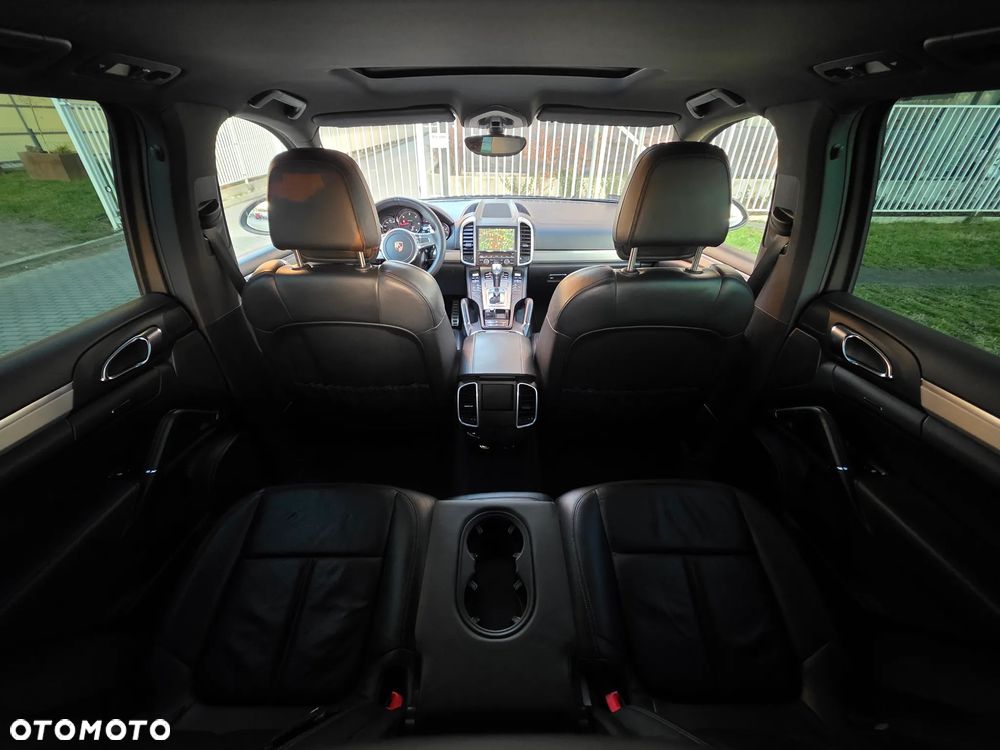 Porsche Cayenne - 27