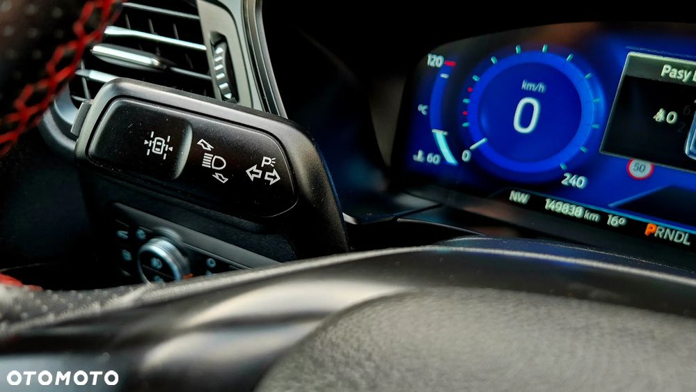 Ford Kuga 2.5 Duratec PHEV ST-LINE X - 29