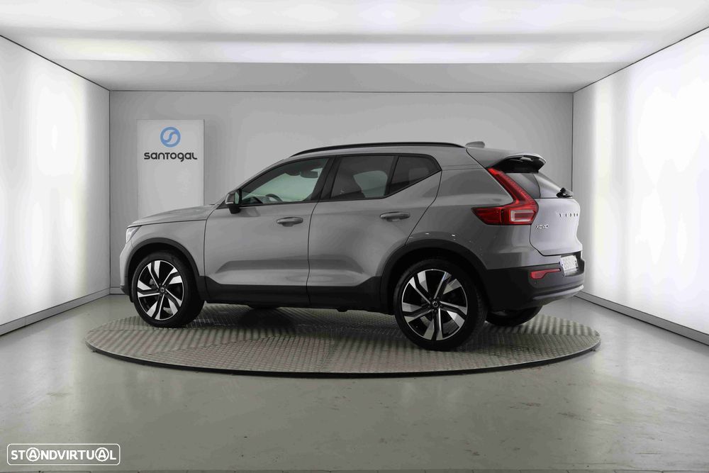 Volvo XC 40 2.0 B3 Plus Dark - 3