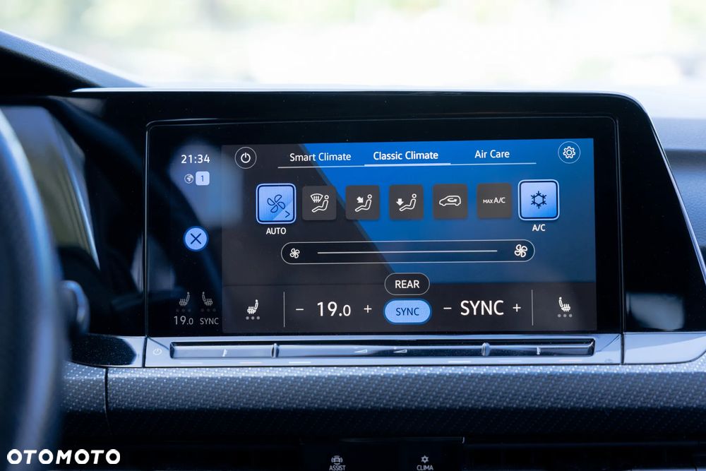 Volkswagen Golf - 18