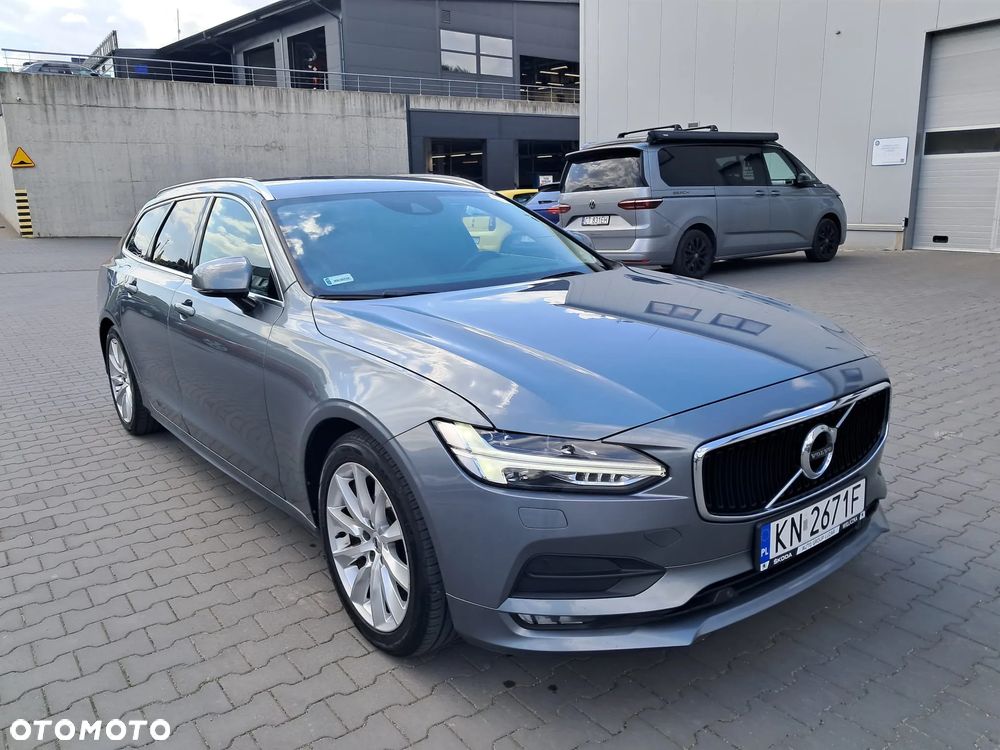 Volvo V90 D4 Momentum - 2
