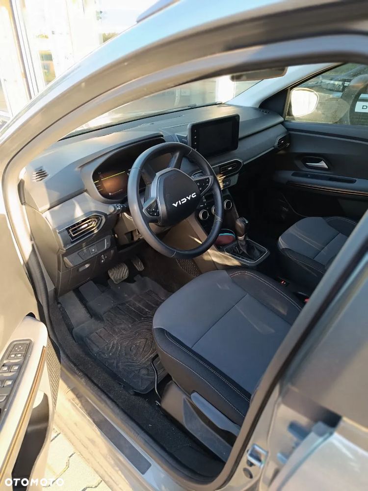 Dacia Jogger 1.6 Full Hybrid 140 Extreme MMT - 8