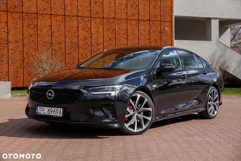 Opel Insignia 2.0 Direct InjectionTurbo GSI - 1