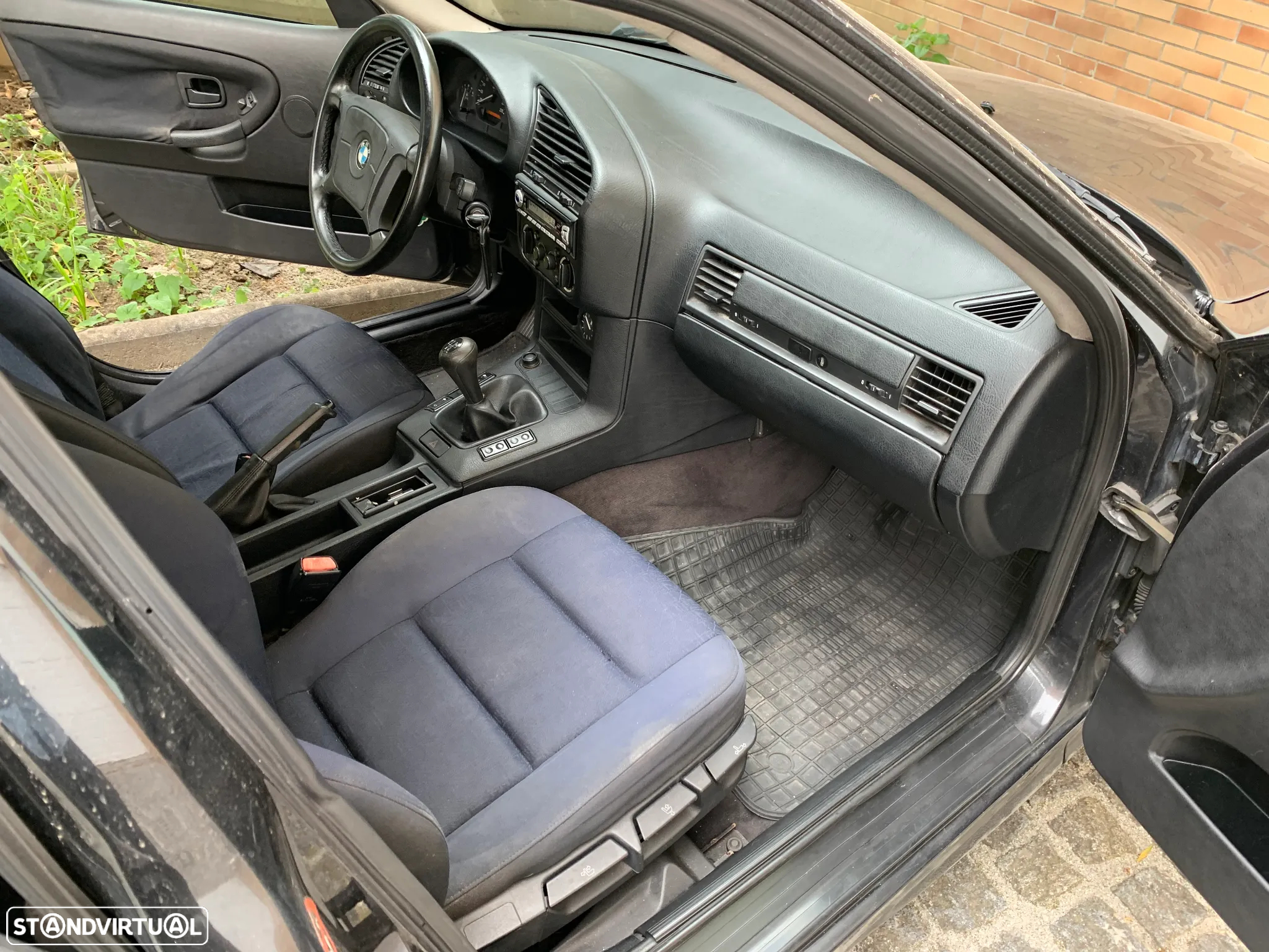 BMW 318 tds Touring Sport - 16