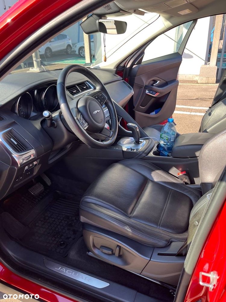 Jaguar E-Pace 2.0 i4P AWD R-Dynamic HSE - 6