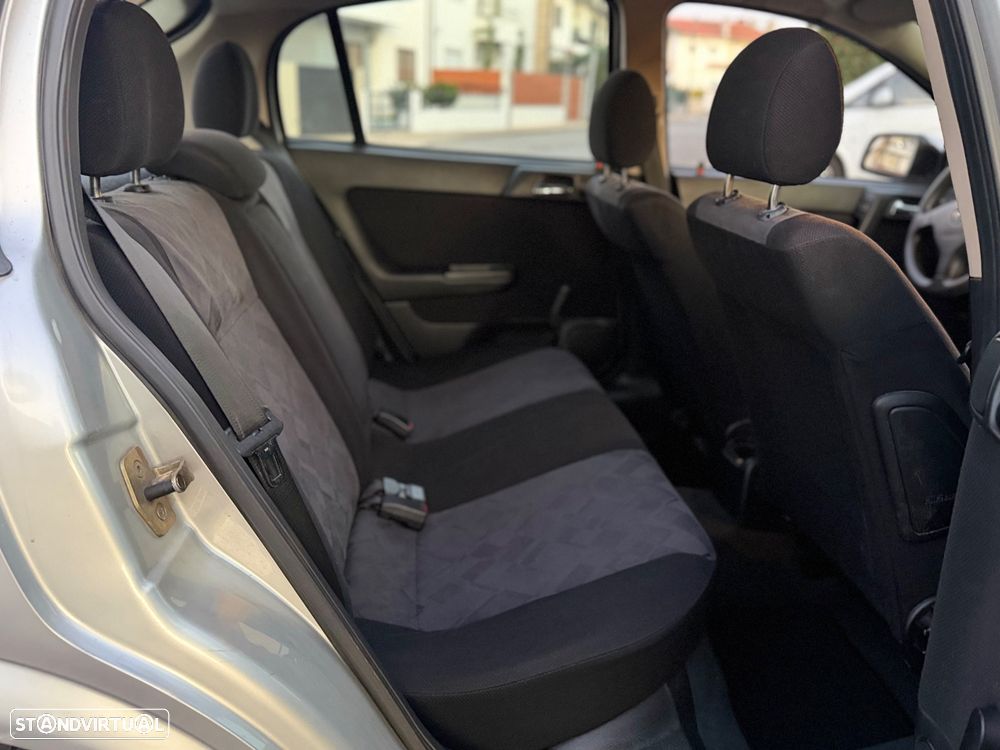 Opel Astra 1.2 Club - 10