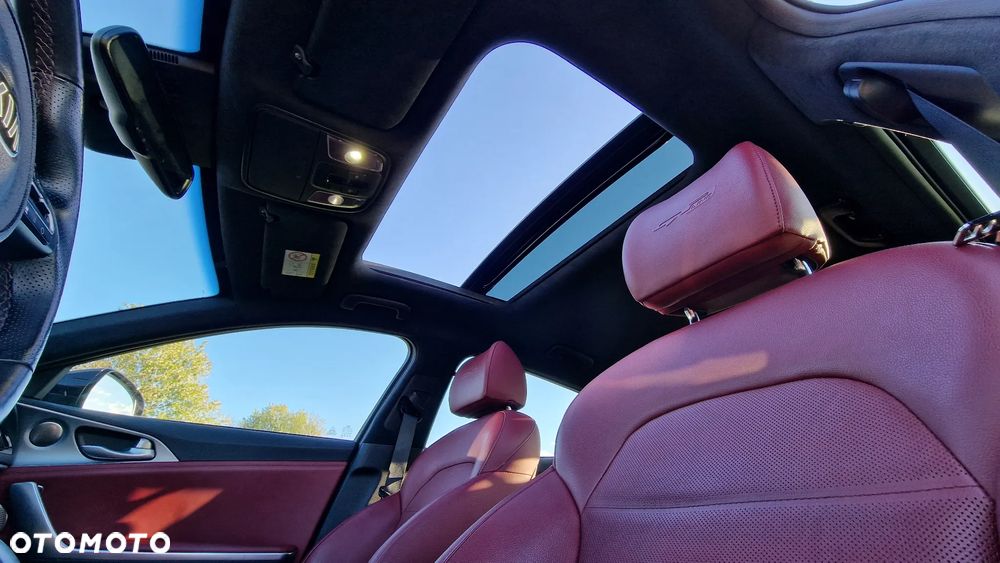 Kia Stinger 2.0 T-GDI GT Line - 30