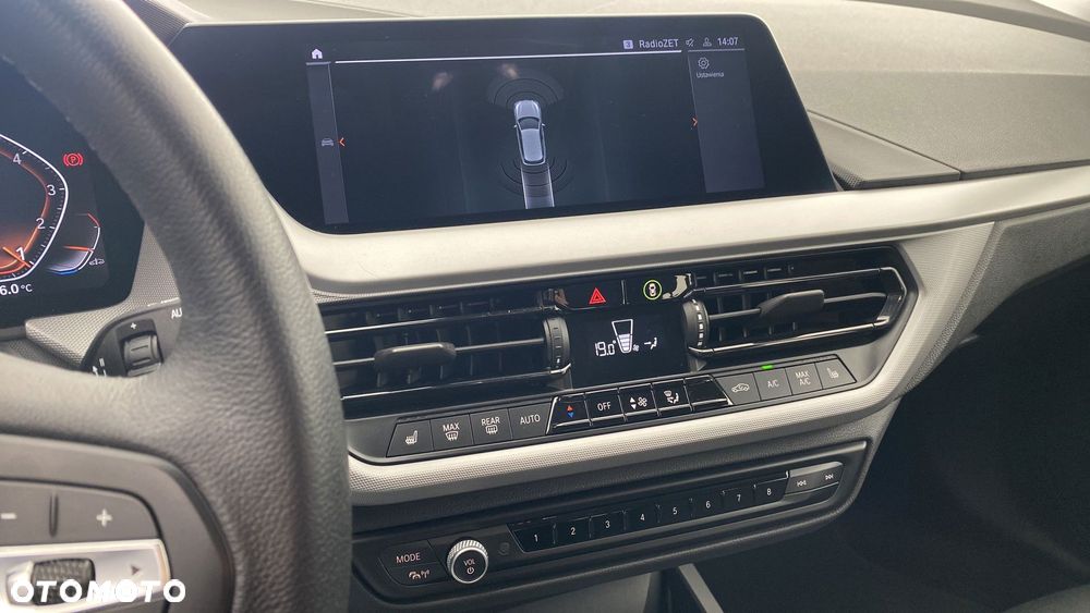 BMW Seria 1 118i Advantage - 19