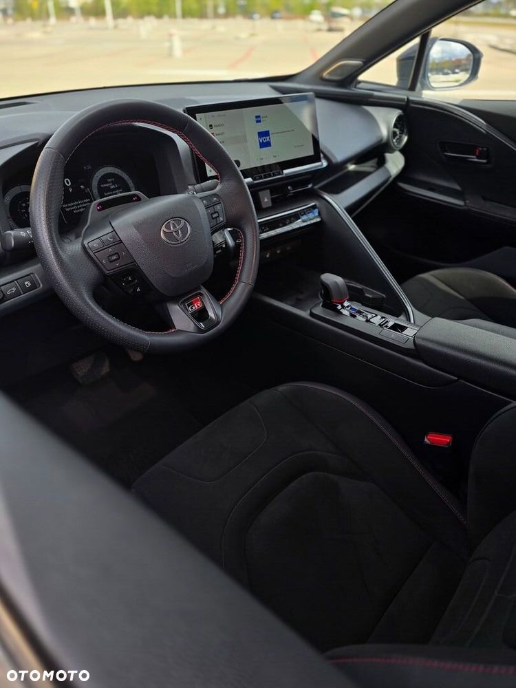 Toyota C-HR - 16