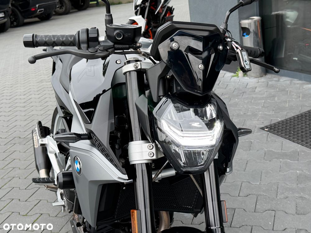 BMW F - 23