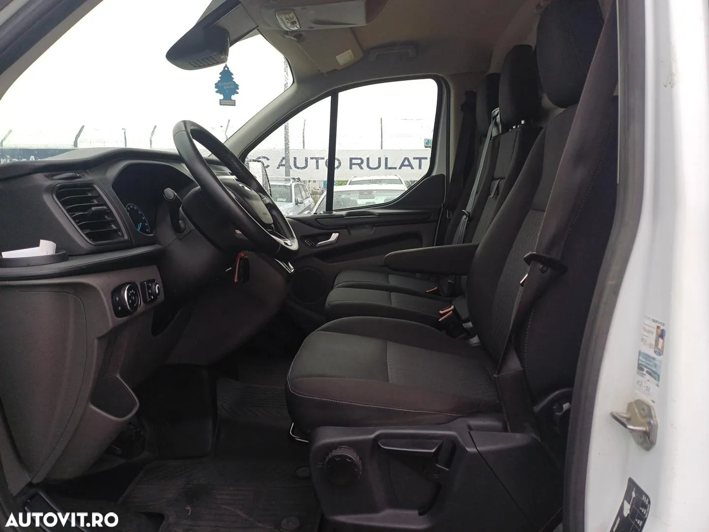 Ford TRANSIT CUSTOM - 10