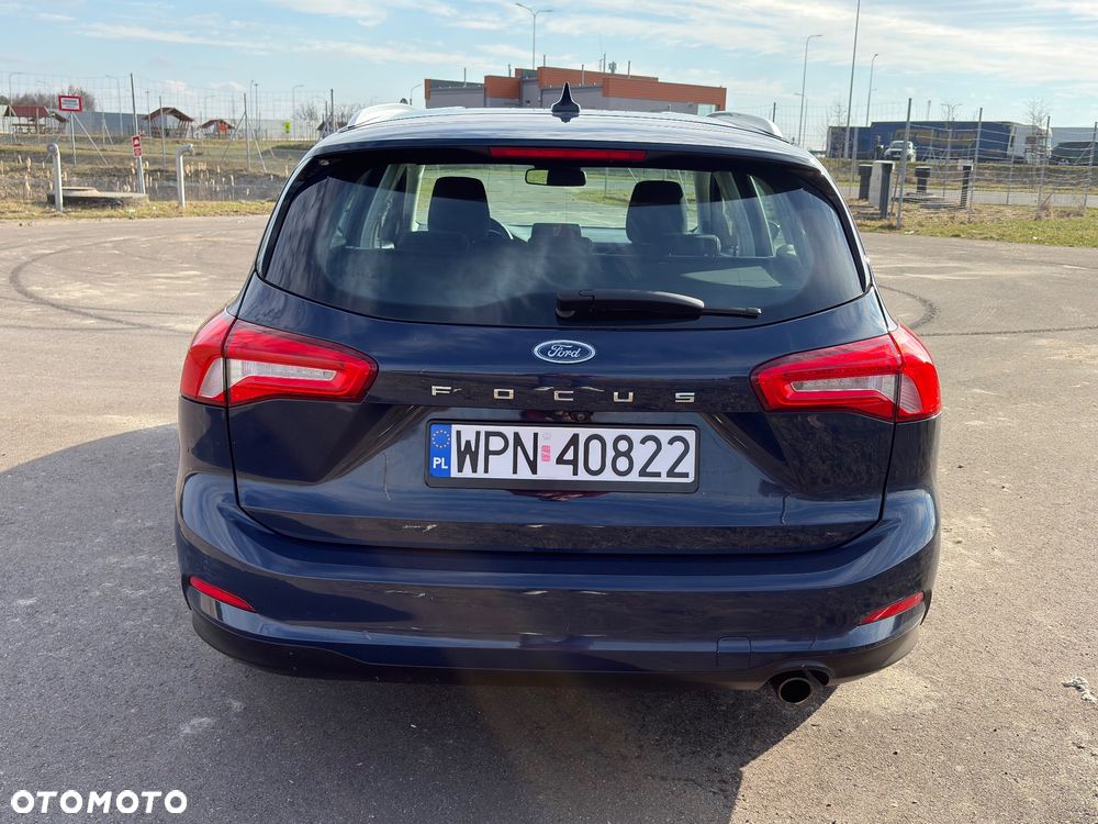 Ford Focus 1.0 EcoBoost Titanium - 5