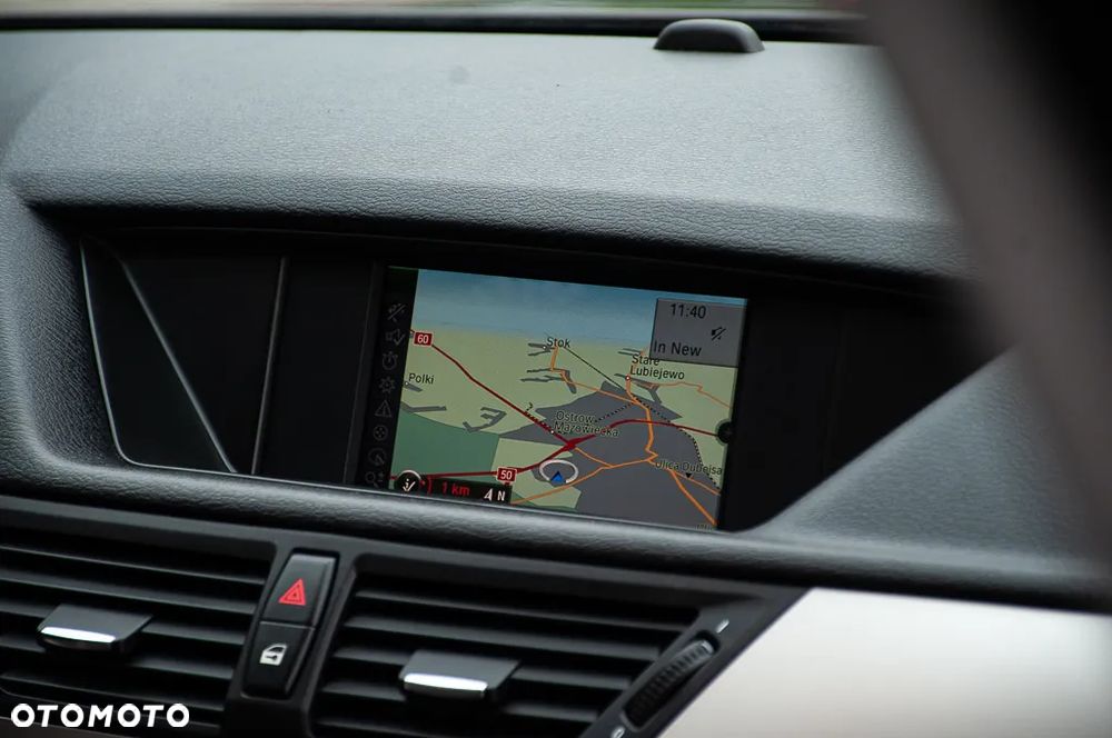 BMW X1 sDrive18i - 9