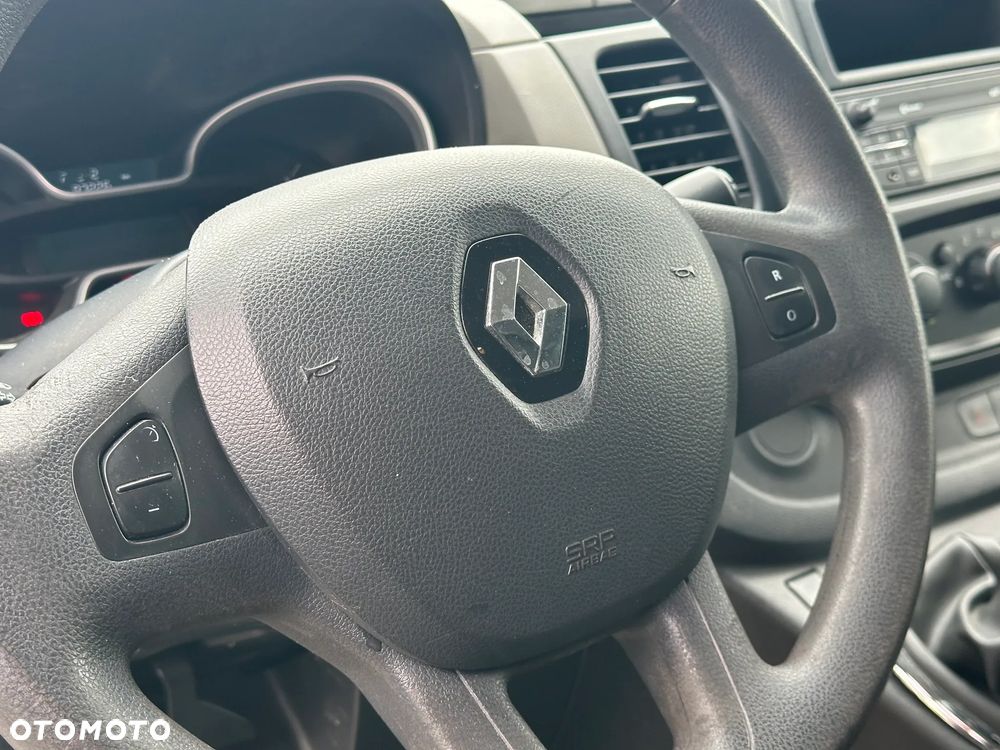 Renault Trafic - 11