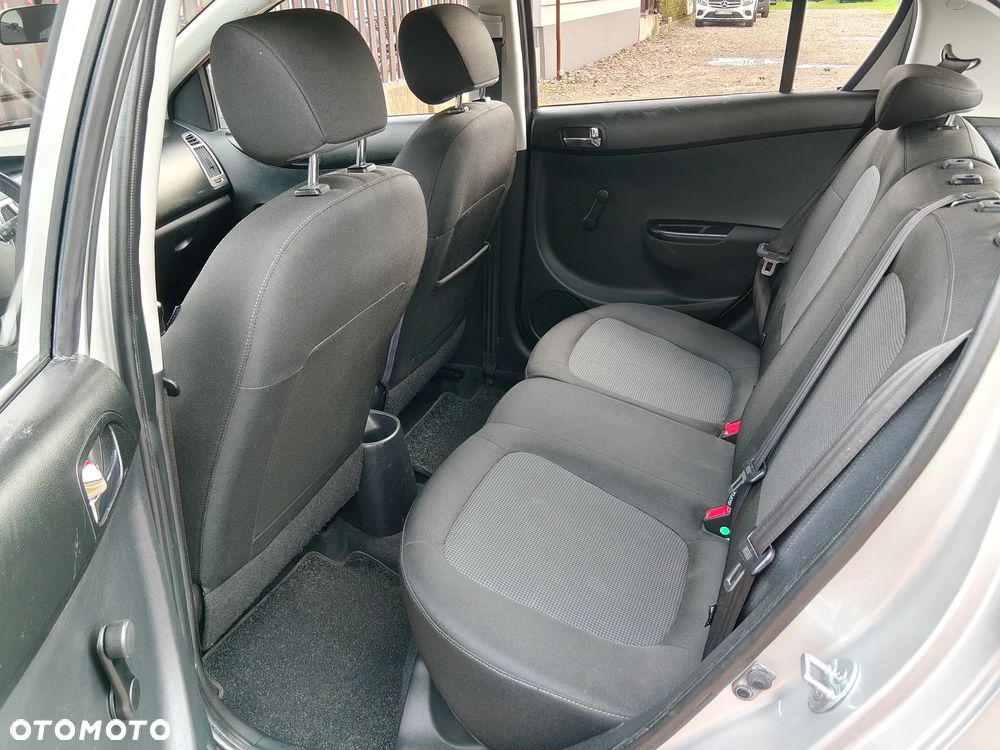 Hyundai i20 1.25 Classic + - 10