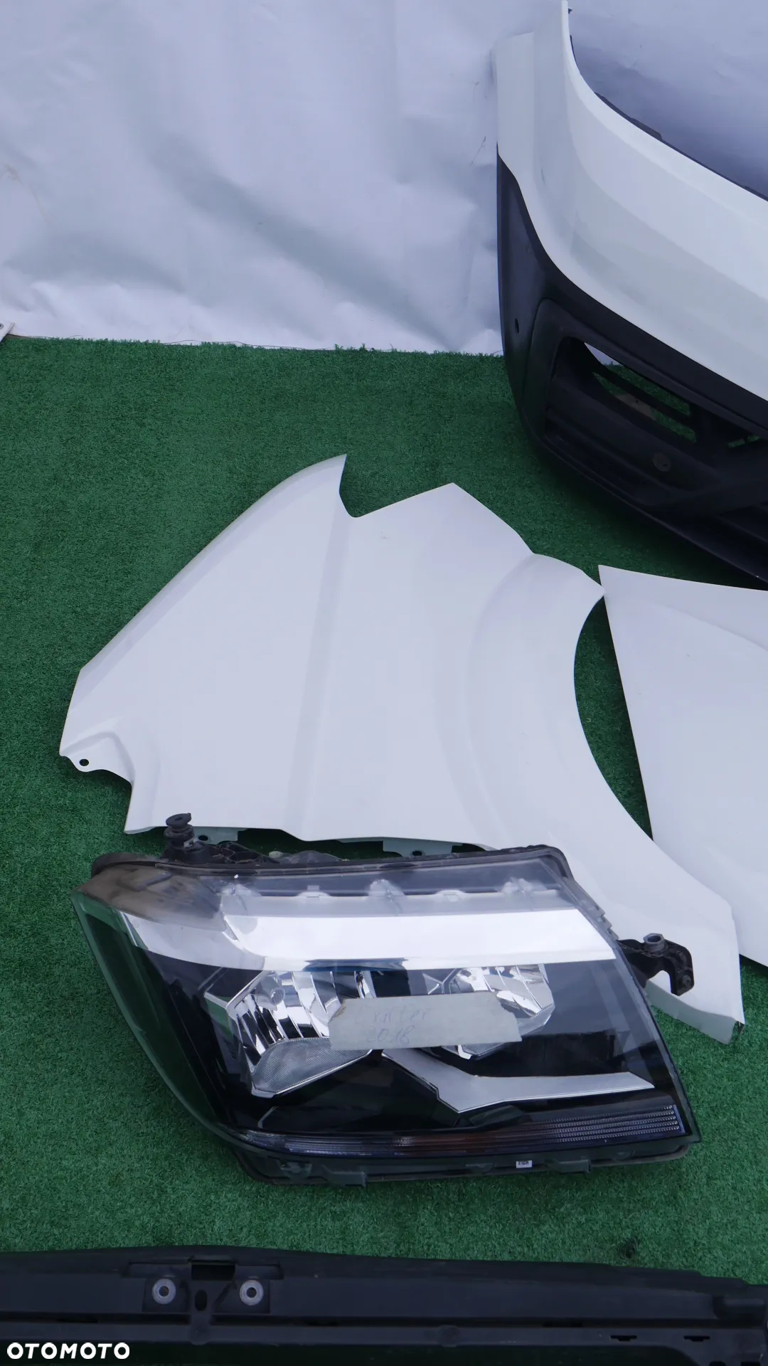 MASKA ZDERZAK GRILL LAMPY BŁOTNIKI PAS PRZEDNI CHODNICE BELKA VW CRAFTER II 2 - 4