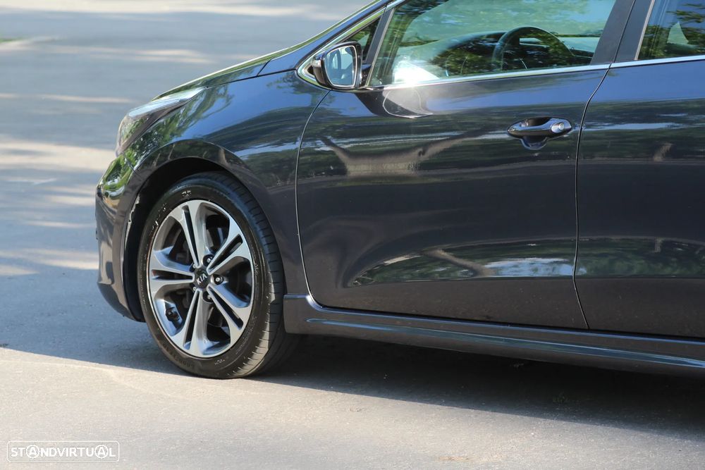 Kia Ceed 1.6 CRDi GT Line - 18