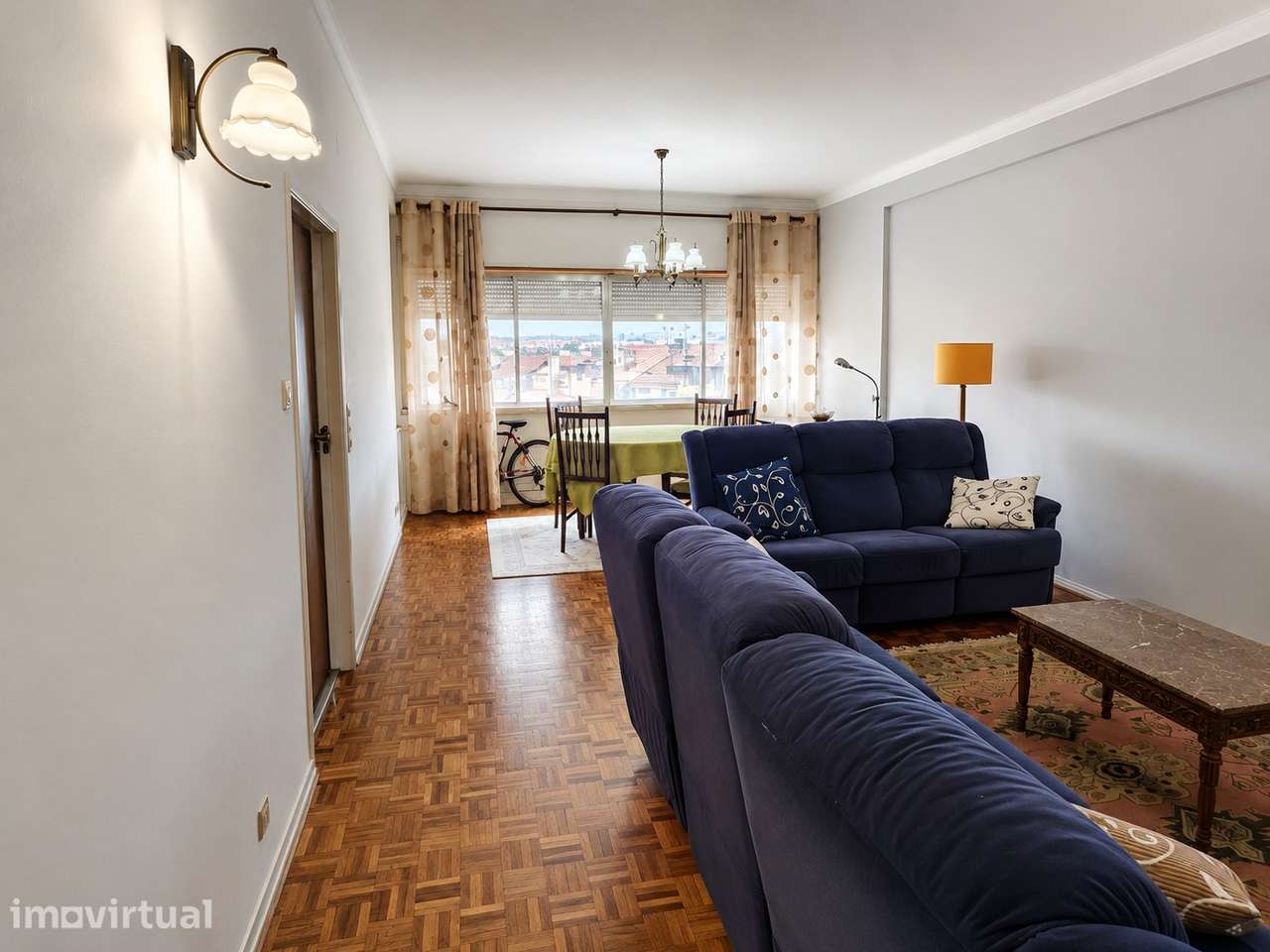 Apartamento T4 com varanda e elevador no centro de Leiria - Grande imagem: 4/20