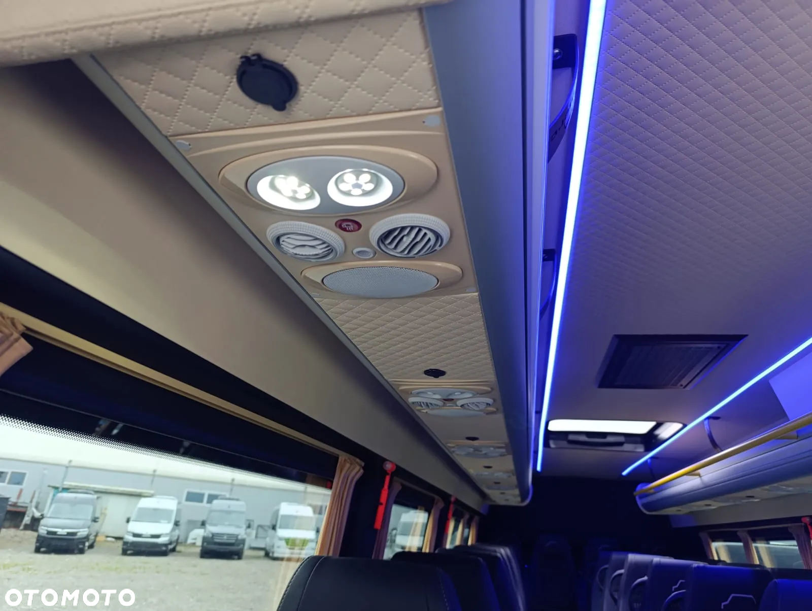 Mercedes-Benz Sprinter 519 - 22