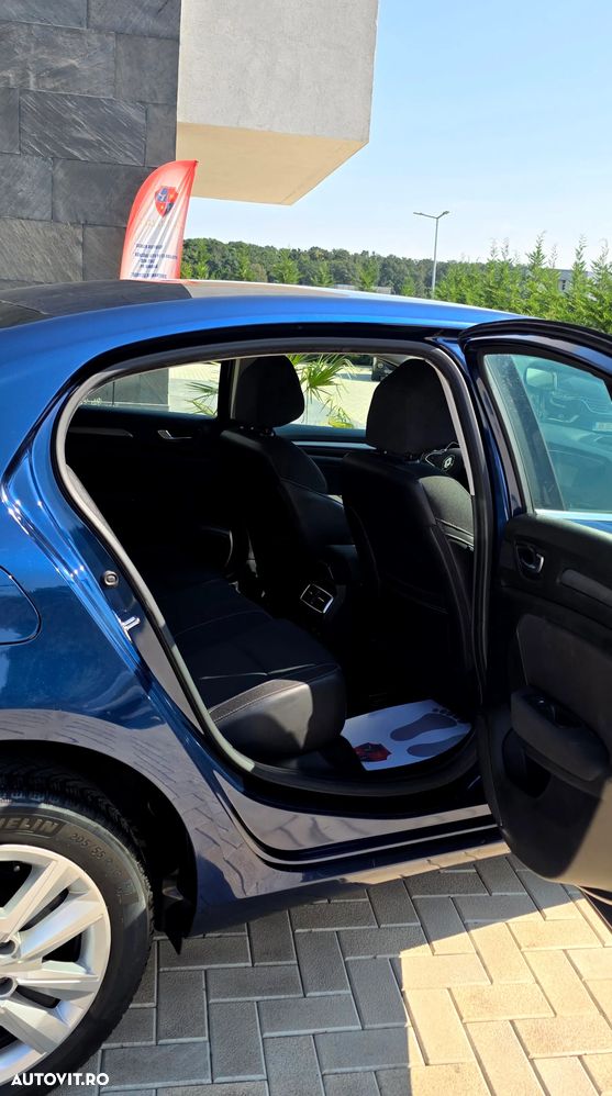 Renault Megane TCe 140 GPF Zen - 28