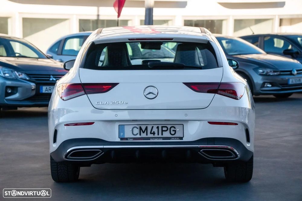 Mercedes-Benz CLA 250 e 8G-DCT AMG Line - 31