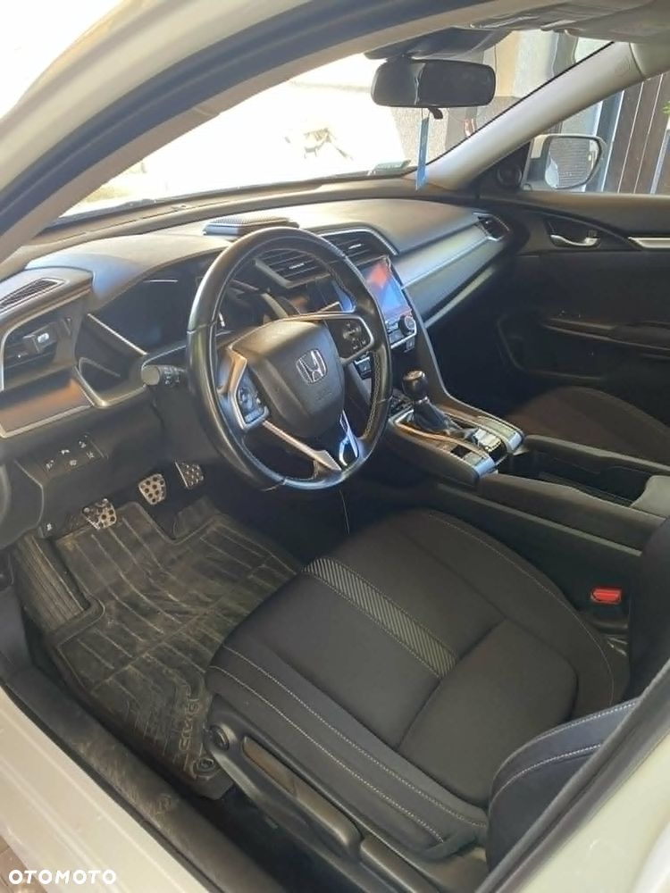 Honda Civic 1.5 T Elegance - 24