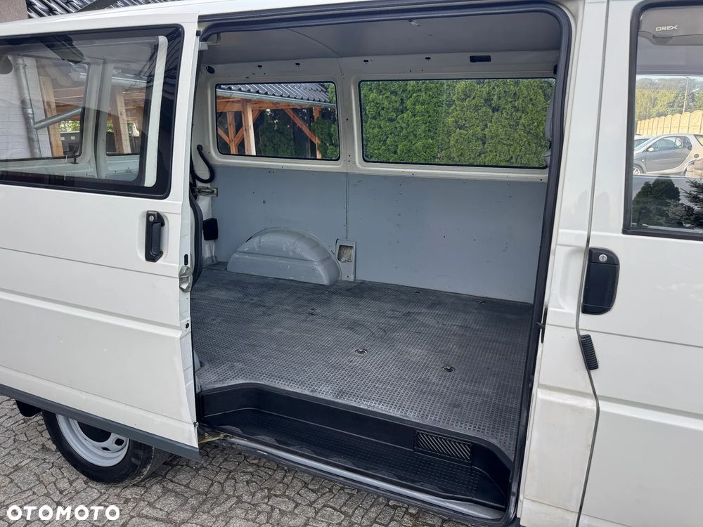 Volkswagen Transporter Standard - 28