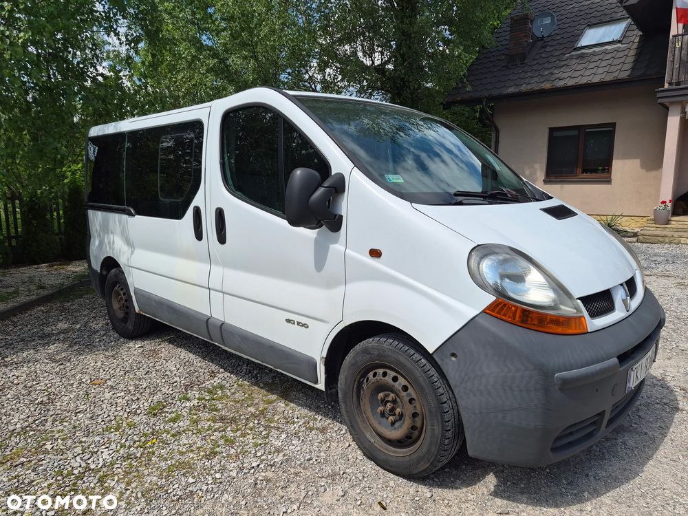 Renault Trafic - 2