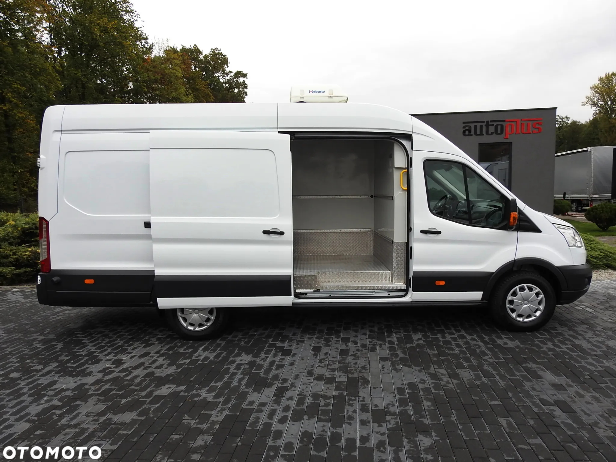 Ford TRANSIT FURGON CHŁODNIA 0*C FUNKCJA GRZANIA ZASILANIE 230V TEMPOMAT NAWIGACJA KLIMATYZACJA LEDY 130KM [ E41585 ] - 9