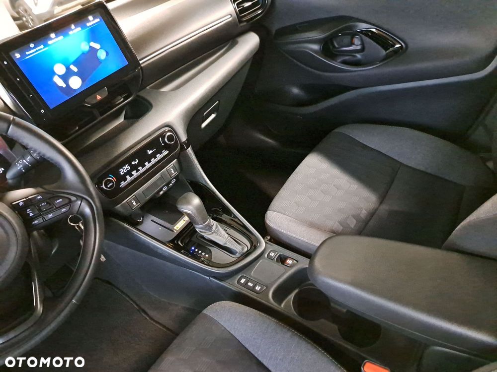 Toyota Yaris Hybrid 1.5 Style - 27