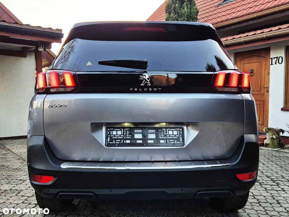 Peugeot 5008 - 6