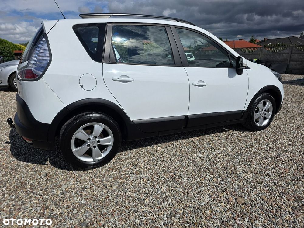 Renault Scenic 1.6 16V 110 Dynamique - 28