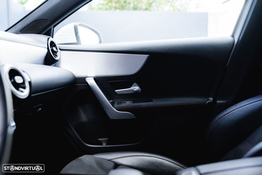 Mercedes-Benz A 250 e AMG Line - 59