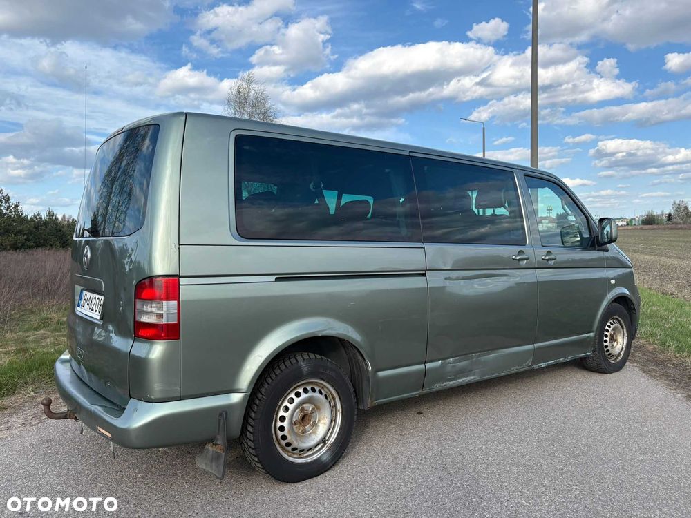 Volkswagen Caravelle - 3