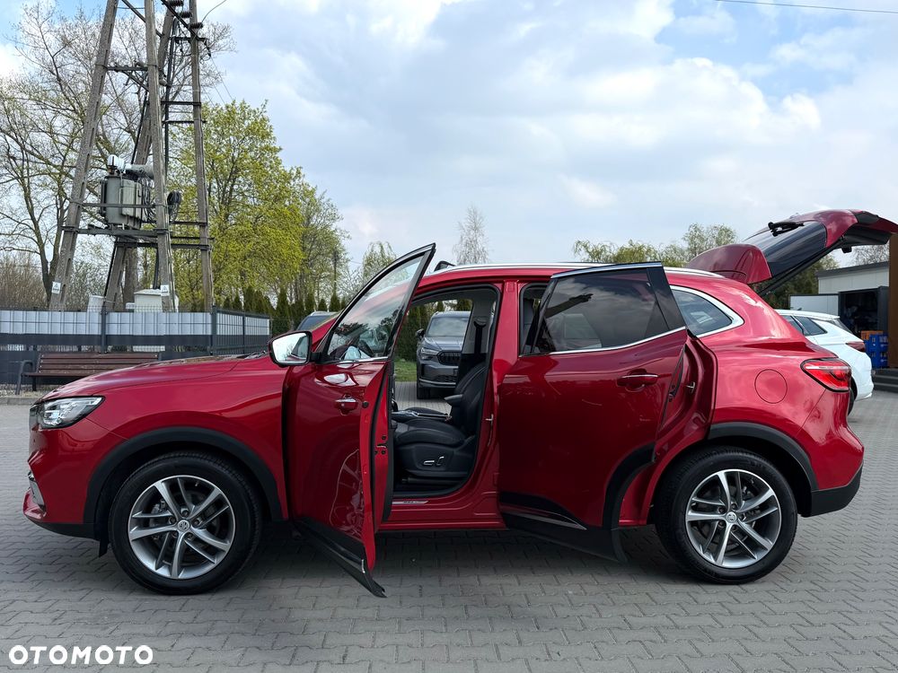 MG EHS Luxury - 18