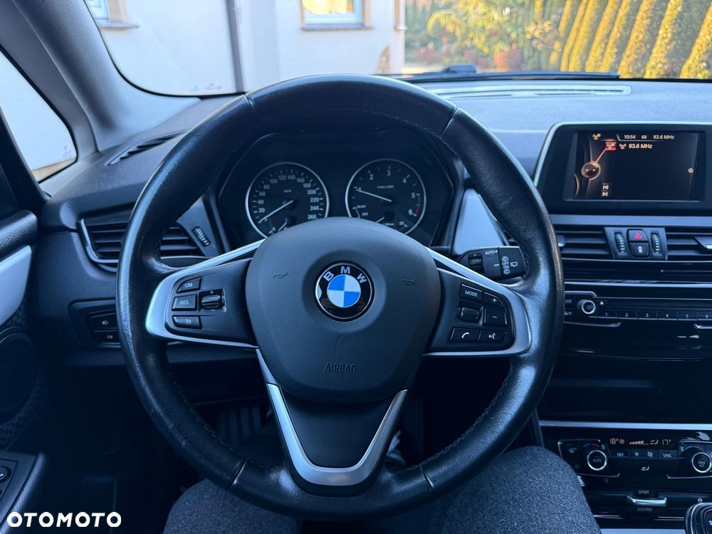 BMW Seria 2 214d - 18