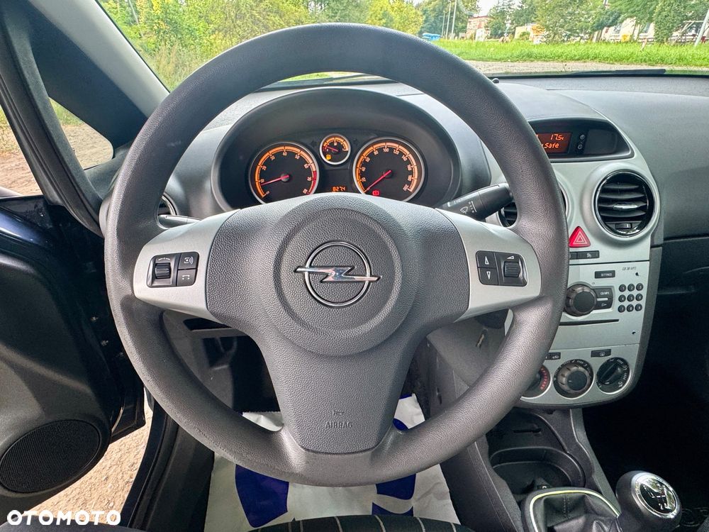 Opel Corsa 1.2 16V Innovation - 12