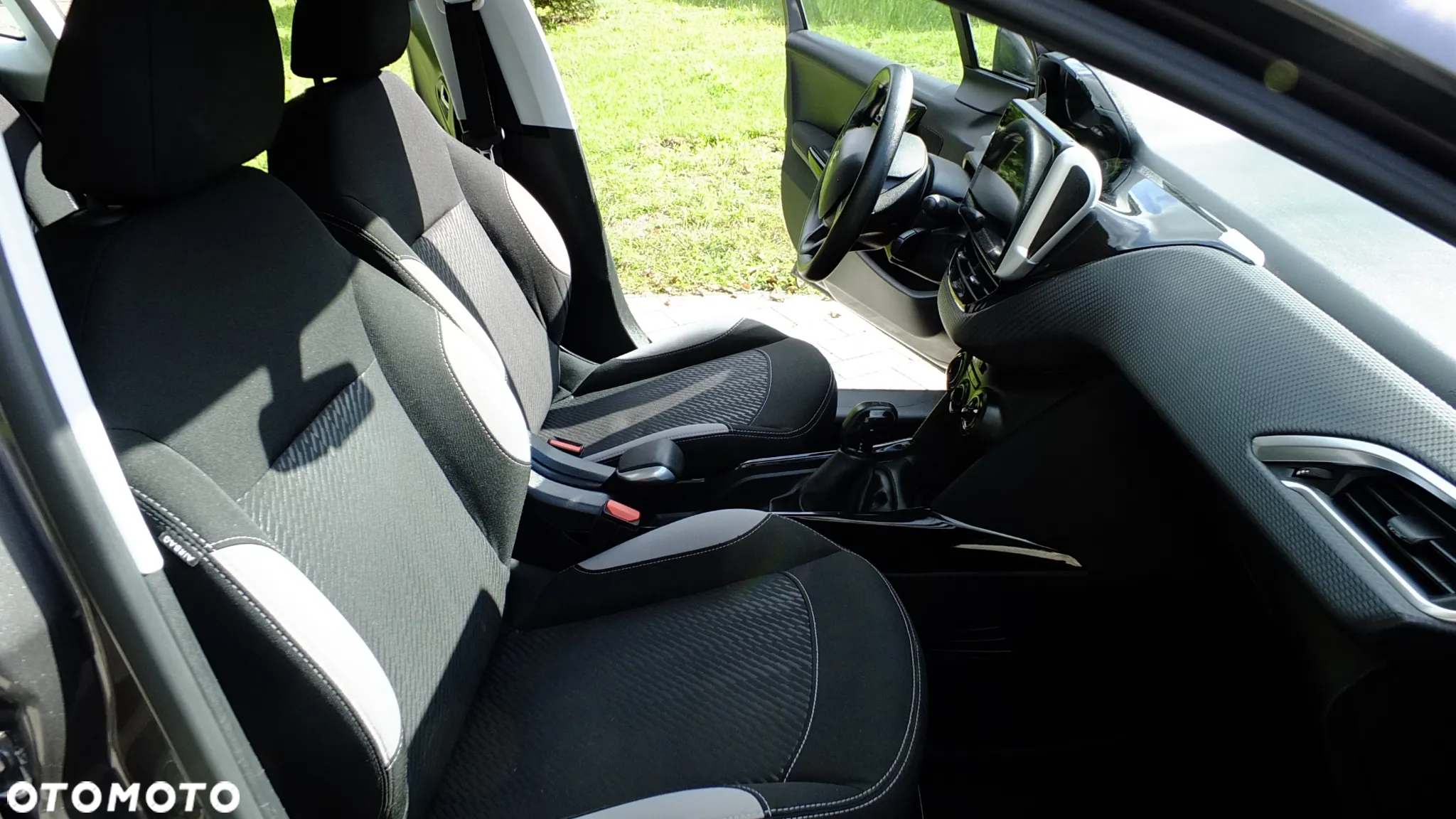 Peugeot 2008 1.6 BlueHDi Active - 17