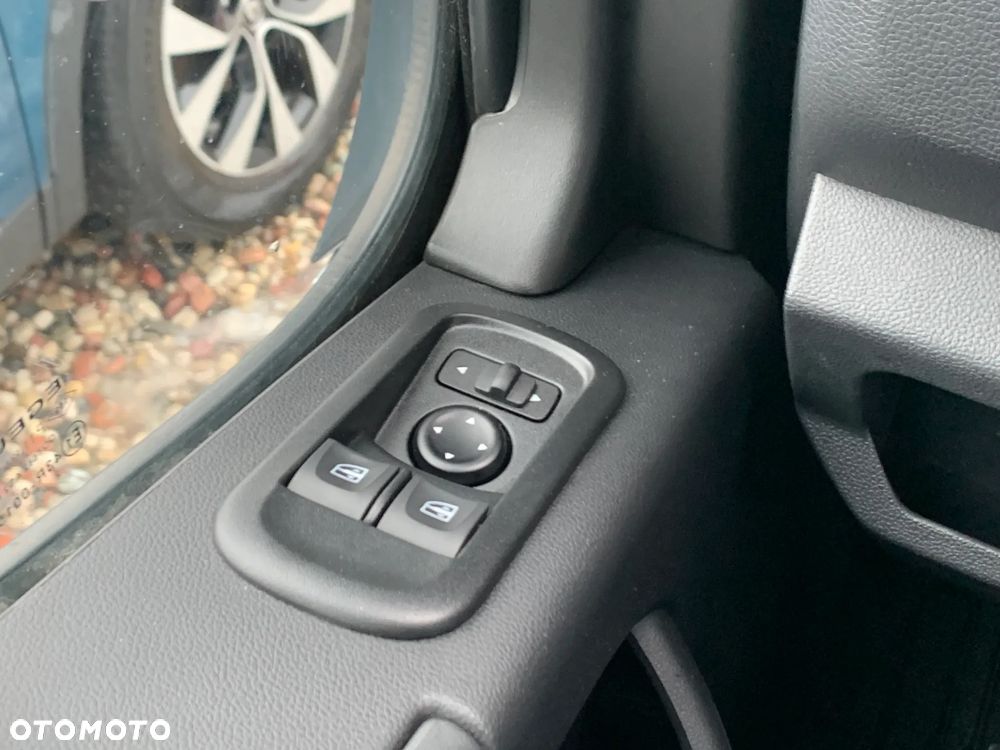 Renault MASTER MAXI VAN L3H2 MOCNY SILNIK 2.3DCI Bez-BiTurbo! Rozrząd na ŁAŃCUCHU, Pełna zabudowa paki, Zawiasy drzwi tył 270' DMC3.5t Duża ładowność 1301Kg, Homologacja VAT-1, Parktroniki, Minibar, Stolik EasyLife, Lustro WideView, Oświetlenie LED, Tempomat, Halogeny, Pakiet Chrom Design, Grafitowe wnętrze, SERWIS ASO! - 11