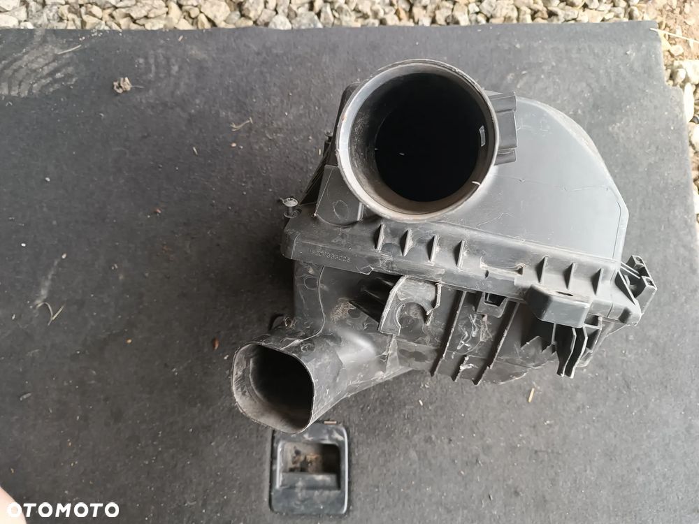 FILTR POWIETRZA OBUDOWA RENAULT TRAFIC III 1.6 DCI CDTI VIVARO - 2