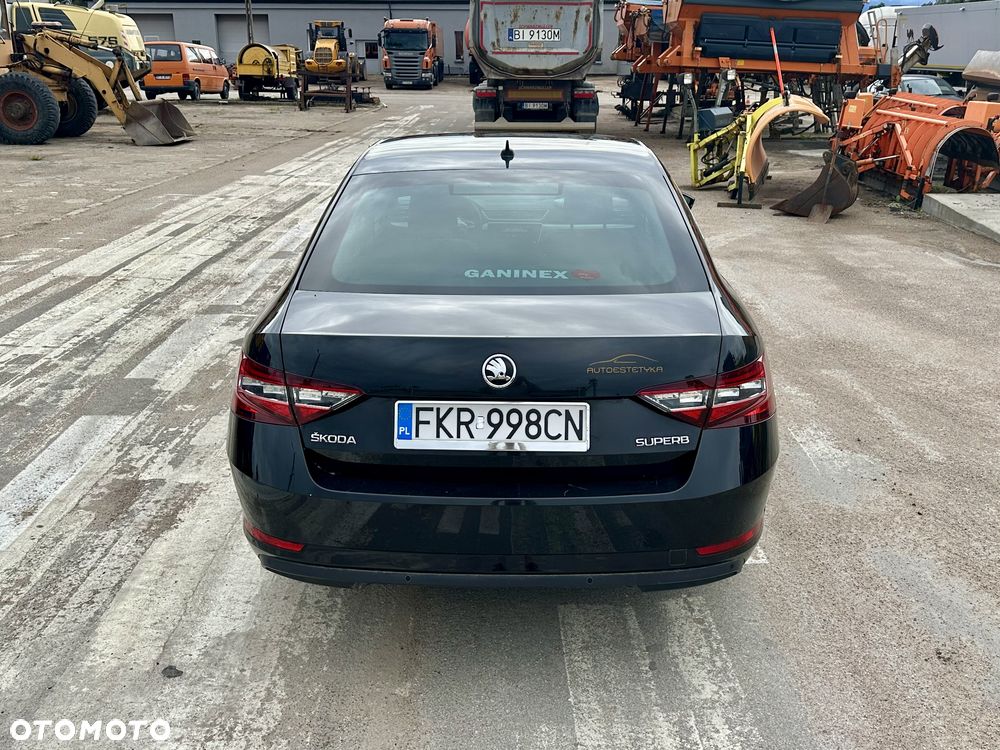 Skoda Superb 2.0 TDI Style - 5