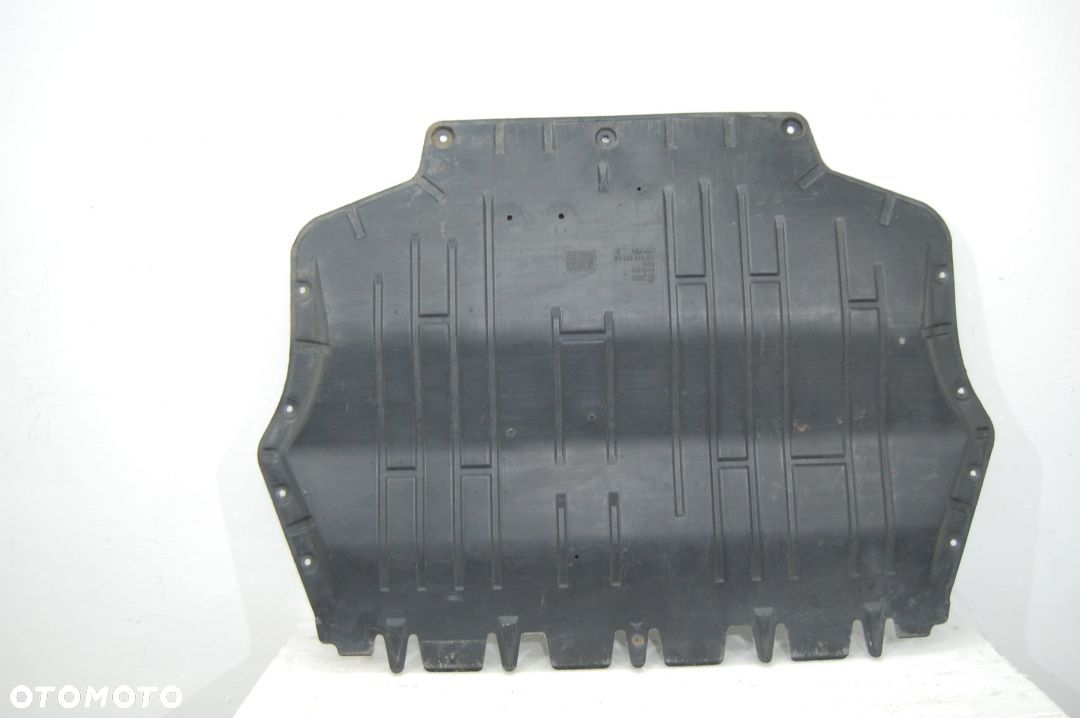 OSŁONA WYGŁUSZKA POD SILNIK AUDI A3 8P0 2004-2011 - 1
