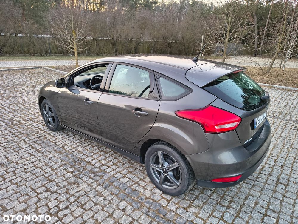 Ford Focus 1.6 Edition - 9