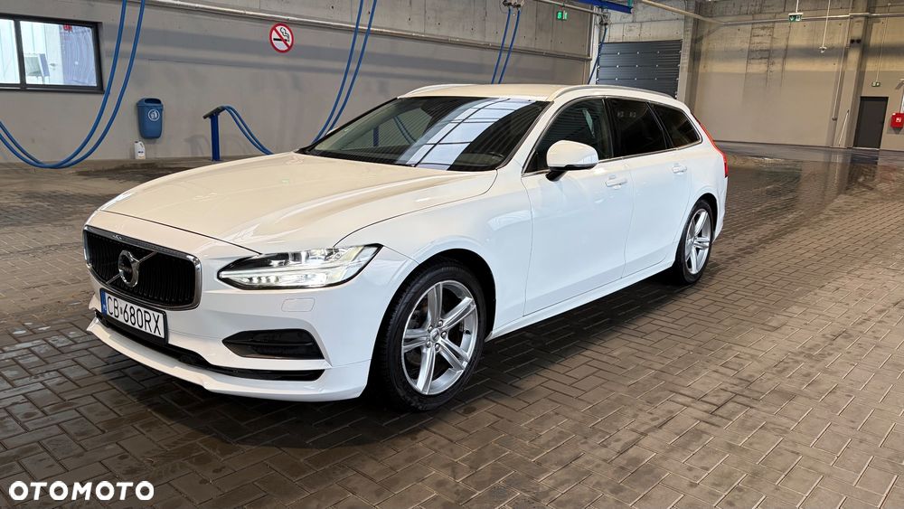 Volvo V90 D4 SCR Momentum Pro - 1