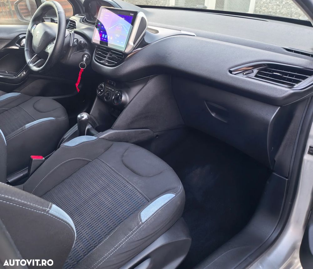 Peugeot 208 1.4 HDi FAP STT Active - 5