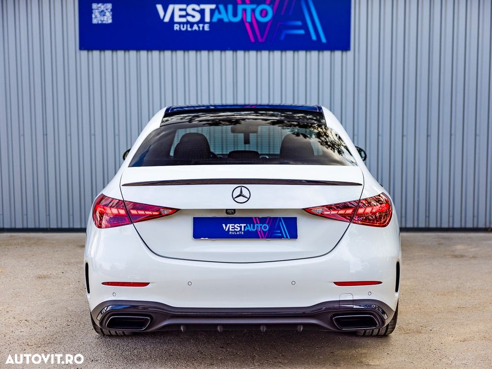 Mercedes-Benz C 200 4Matic 9G-TRONIC AMG Line - 23