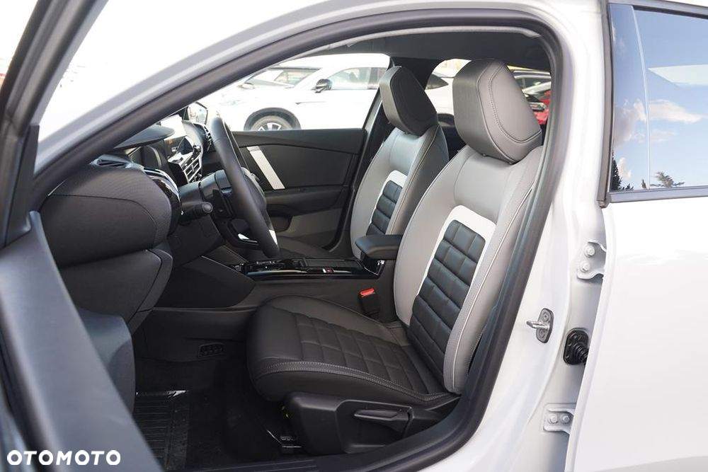 Citroën C4X 1.2 mHEV Max eDCT6 - 11